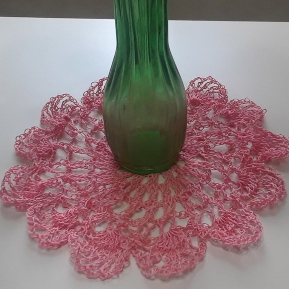 HP - Doily Intricate Handmade Coral Crochet 10" - Picture 4 of 7